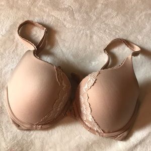 Nude Body by Victoria